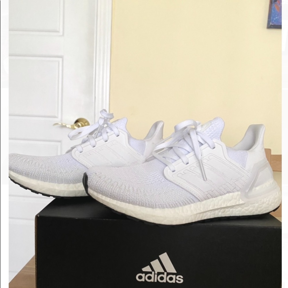 Adidas ULTRABOOST 20 Cloud White Size 6